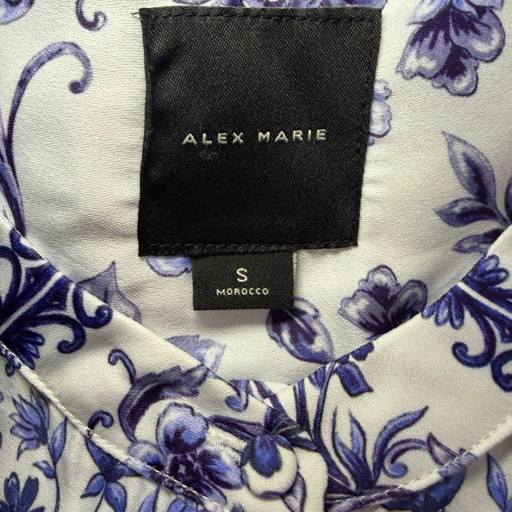 Alex Marie Wren Blue Scroll Floral Button Front Blouse Size Small. - Picture 6 of 7
